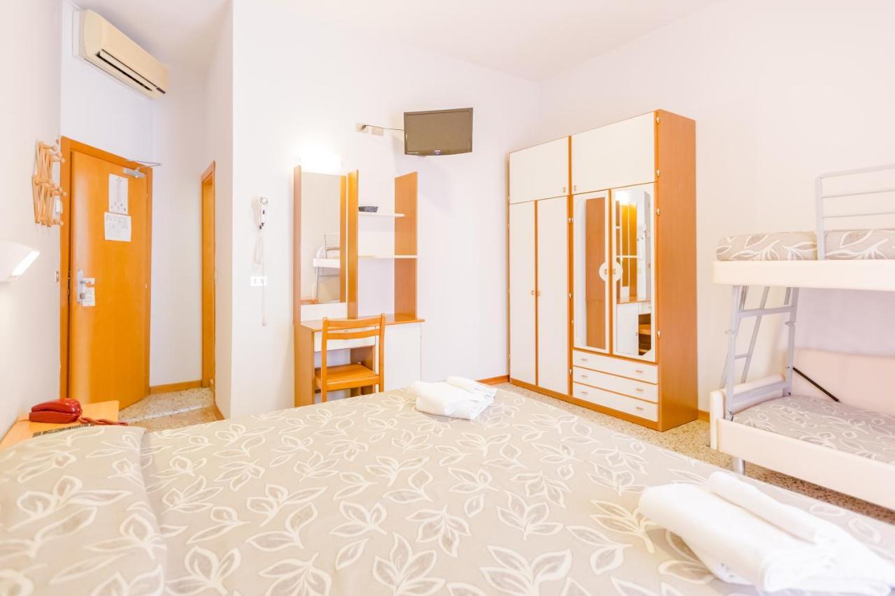 Hotel Bagli Rímini Exterior foto